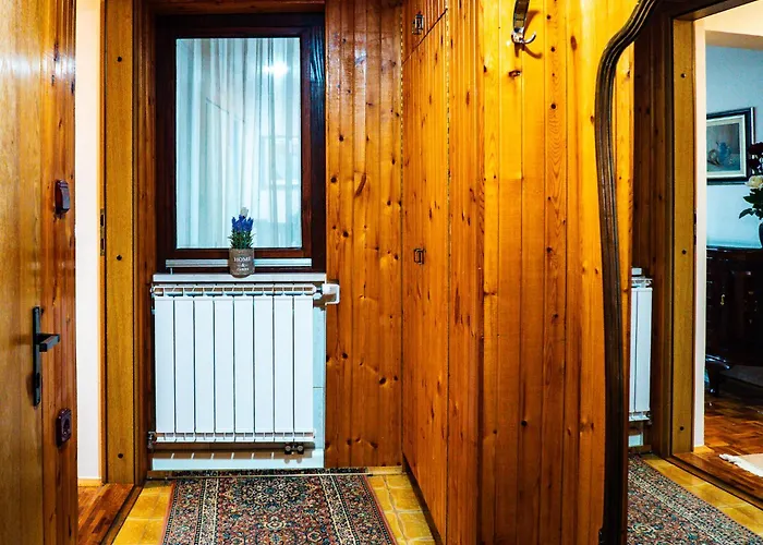 Bosnian House * 塞拉耶佛